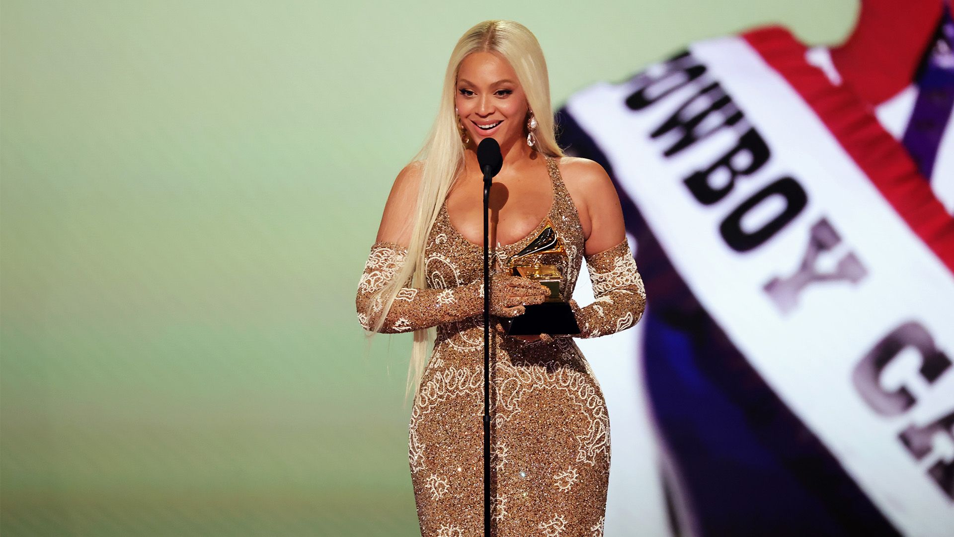 了高强度的 了高强度的